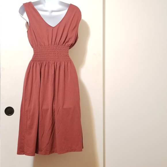 🌲Mossimo V Neck Dress - Picture 2 of 4